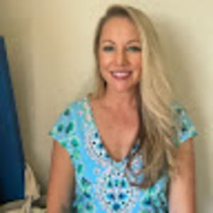 Meet your Posher, Alyson